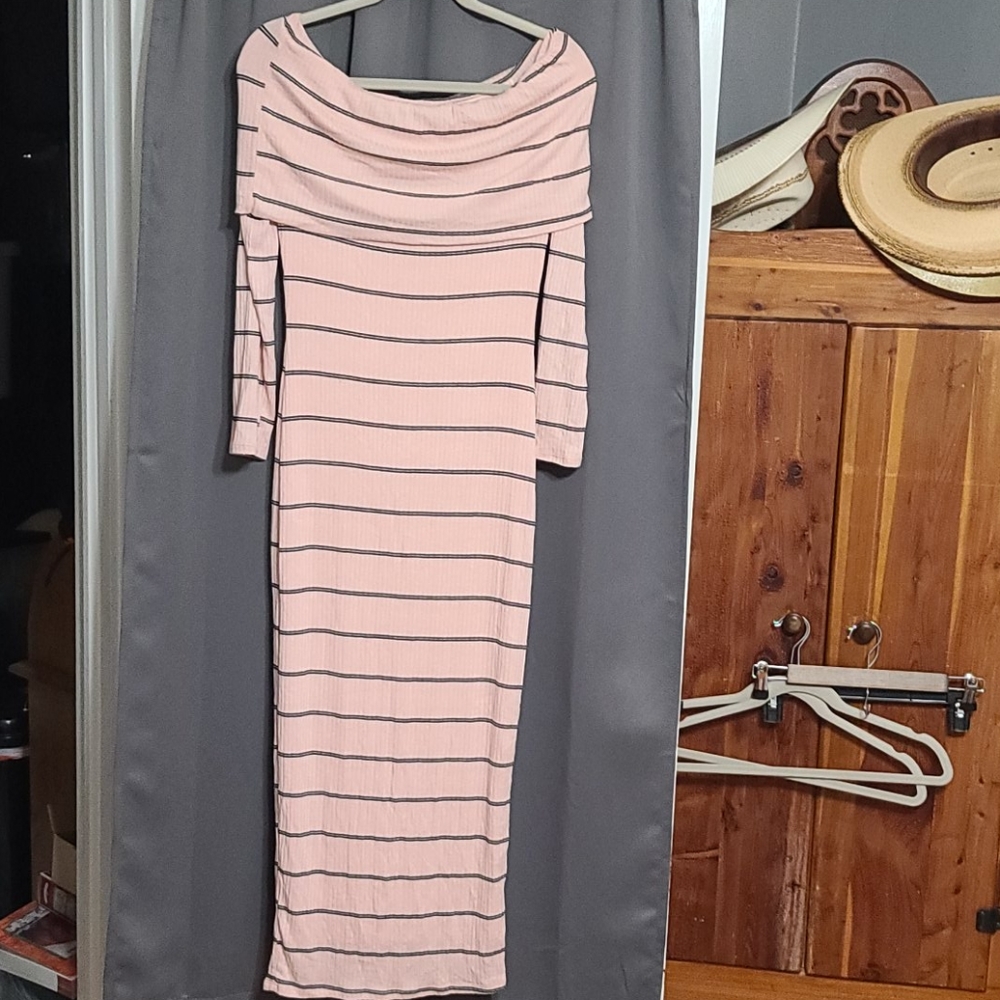Fashion Nova sweater maxi dress size L